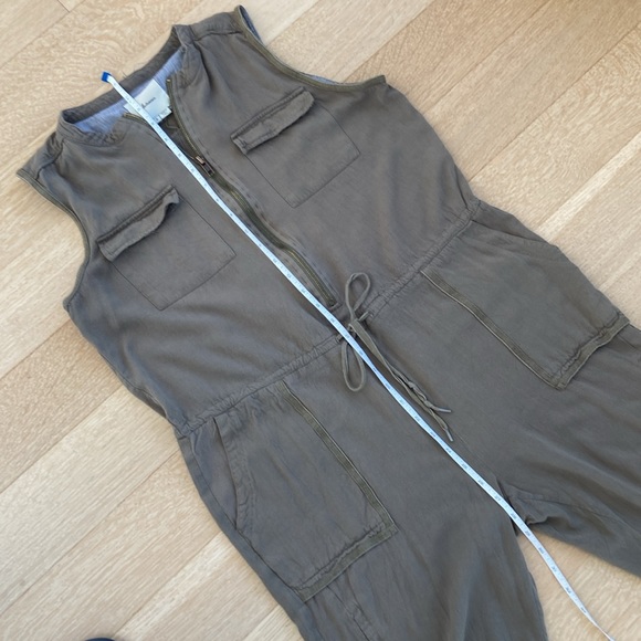 Elevenses Sleeveless Jumpsuit - Picture 9 of 16